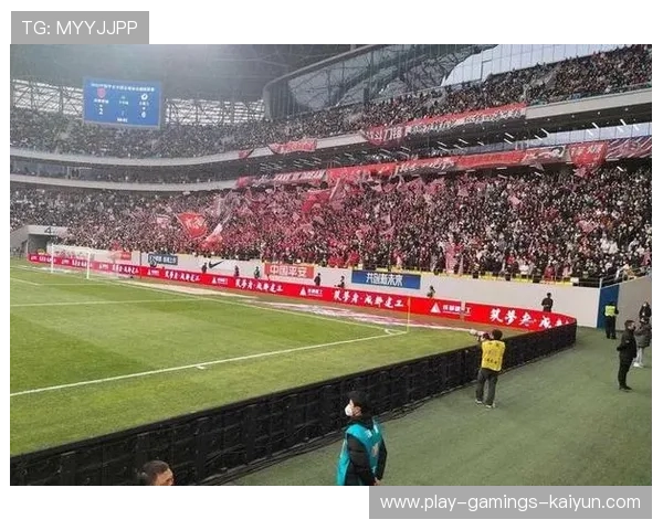 比赛日交通规划失当造成球迷投诉潮