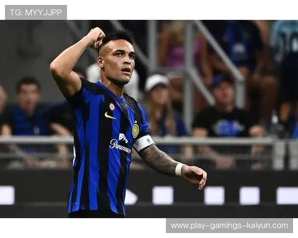 劳塔罗连续加速甩开后卫，国际米兰形成单边强压